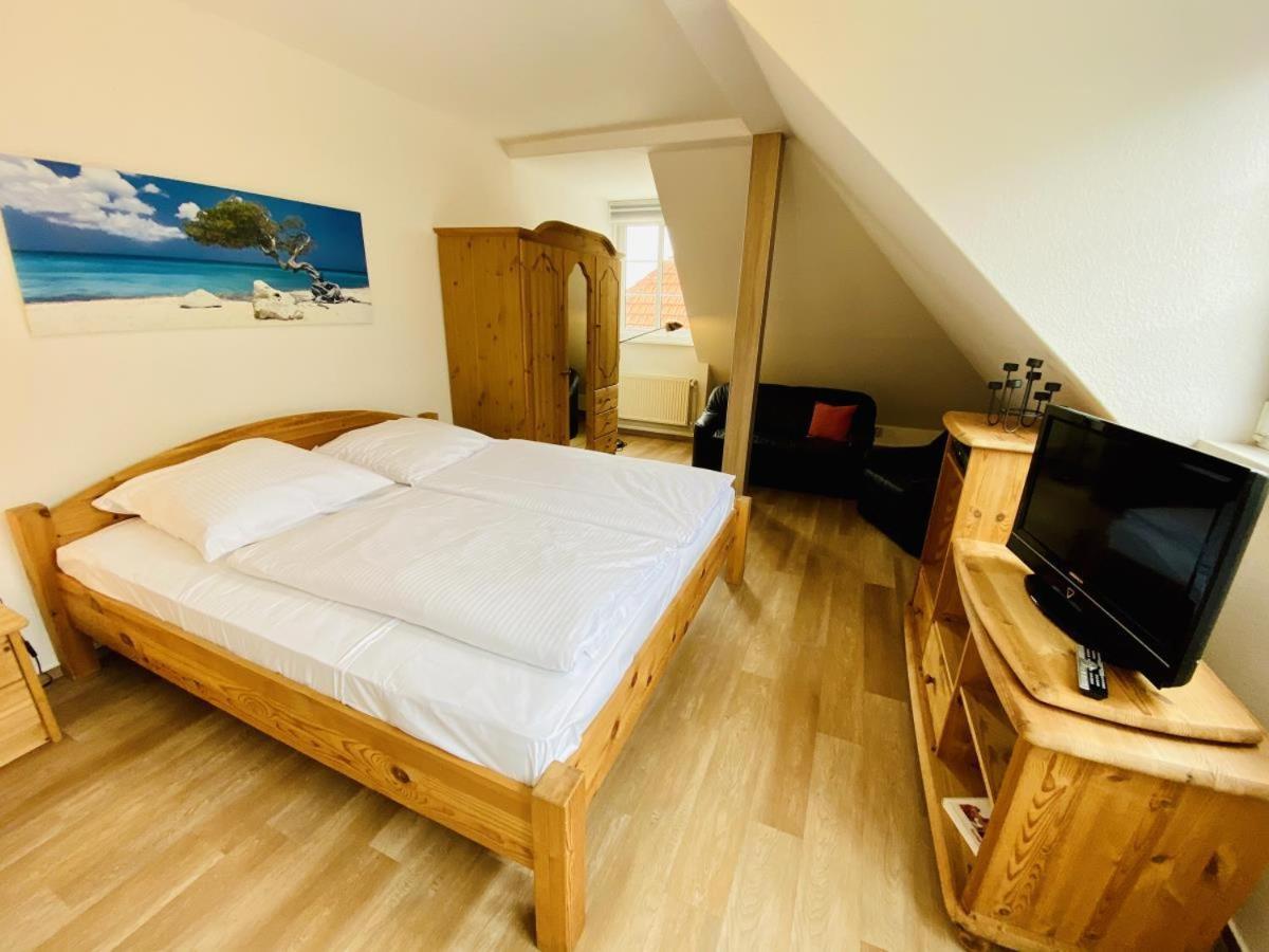 Meersalz, Ca 100 M Zum Strand Rostock Exteriör bild